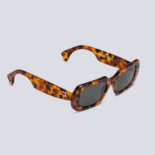 Load image into Gallery viewer, &#39;PG03&#39; - HAVANA FRAME WITH DARK GREY LENS